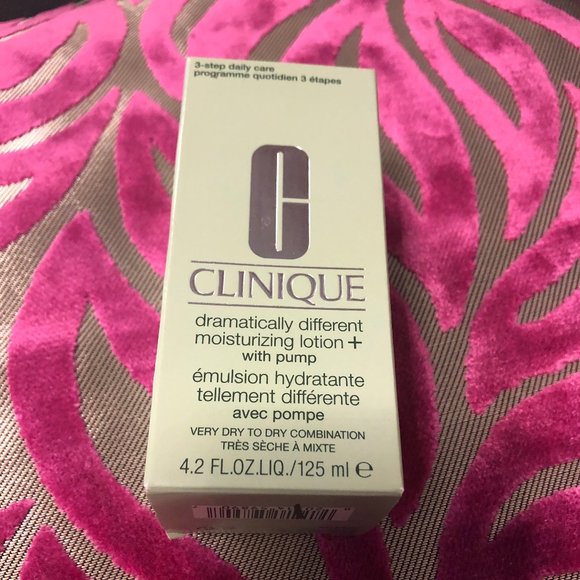 Dramatically Different Moisturizing Lotion+™ - Picture 3 of 4